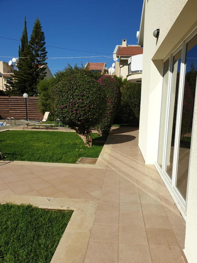 VillaViktoria Limassol Exteriör bild